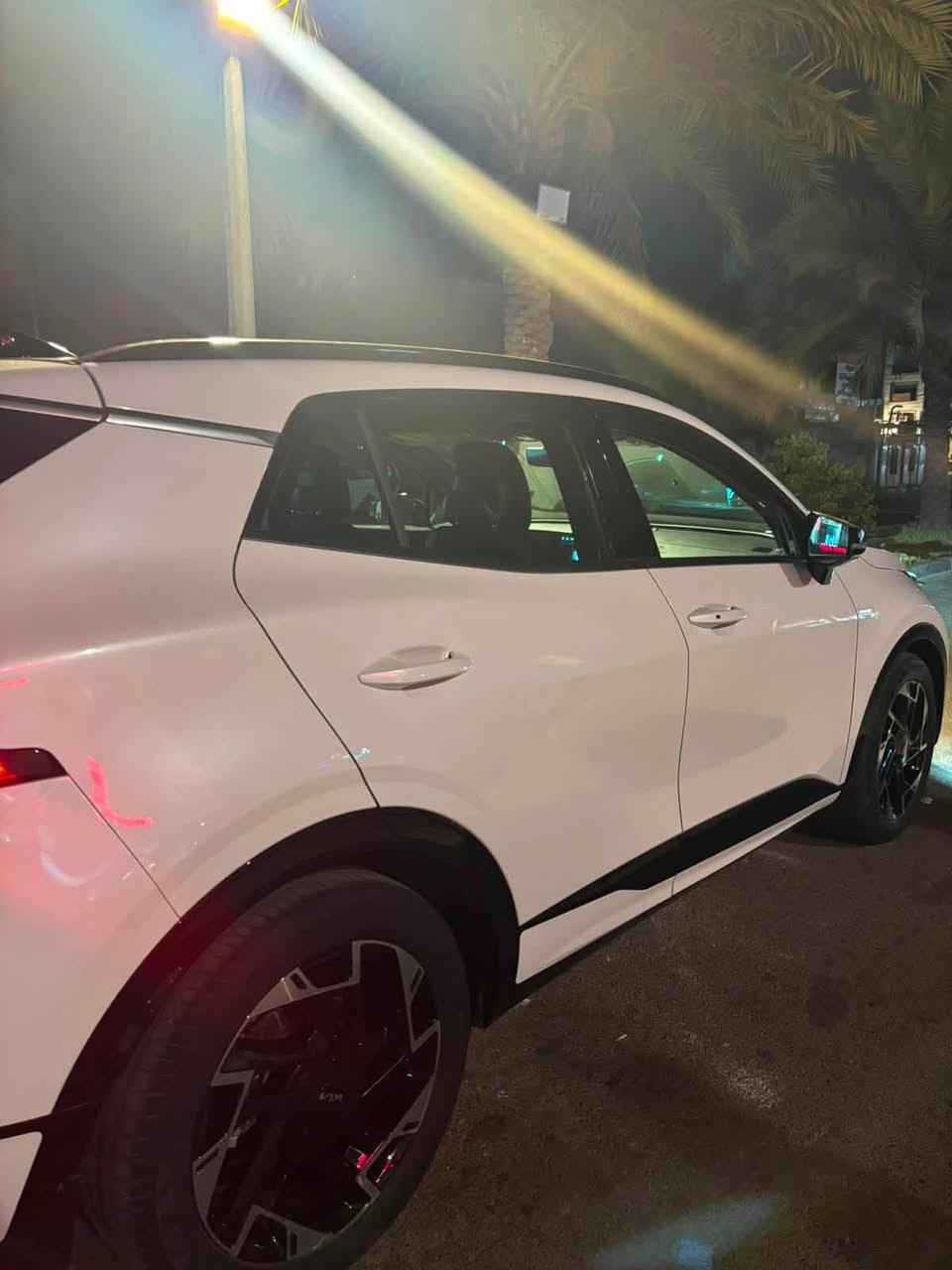 سلام عليكم 

سبورتج موديل 2023 

GT-Line

السياره داخل الضمان دوليه ام الضمان 5 سنوات او 100 الف كليو متر 

ماشية 21 الف كيلو حقيقي ( اخت الزيرو ) 

مكفولة كفالة عامة 

من الصبغ والبارد والتبديل والشخط 

رقم بغداد الجديد وتحويل مباشر 

ويل كب حجم 19 المرغوب 

فول مواصفات 1/1

بنوراما وبصمة تشغيل وبصمة ابواب 

سبير منازل 

تشغيل عن بعد 

كراسي اثنين كهرباء 

جنطة كهرباء 

كشنات جلد 

تدفئة كشنات وستيرن 

محرك 2000 دوش 

كير ومكينة وحدادية كفالة 

اربع وضعيات قيادة وقطعتين تبريد 

وبقية المواصفات المعروفة 

مكان السيارة بغداد الكرخ // السيدية

السعر 233وبيها مجال للشراي 

للاتصال // ***********
