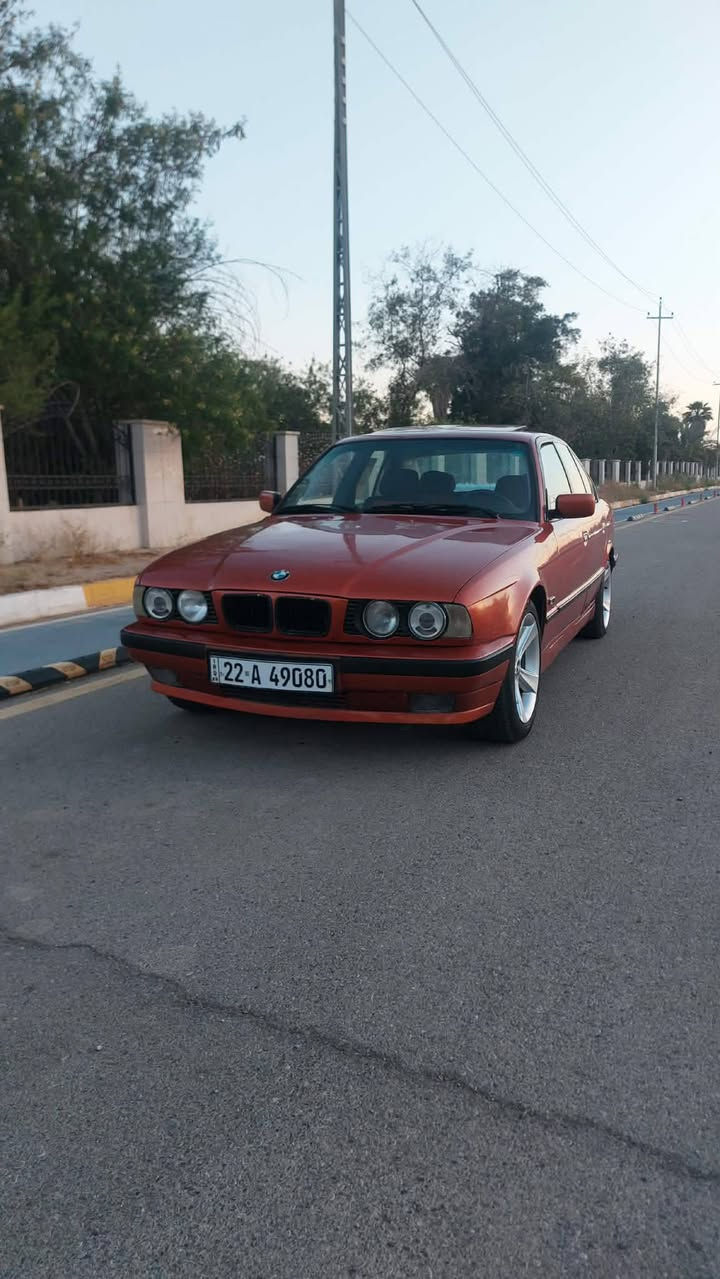 BMW520i
مودیل 91
کیر عادی 
سنویە جدید 31
مابی ضربه 
مكان كركوك  سعر 47
***********
***********
