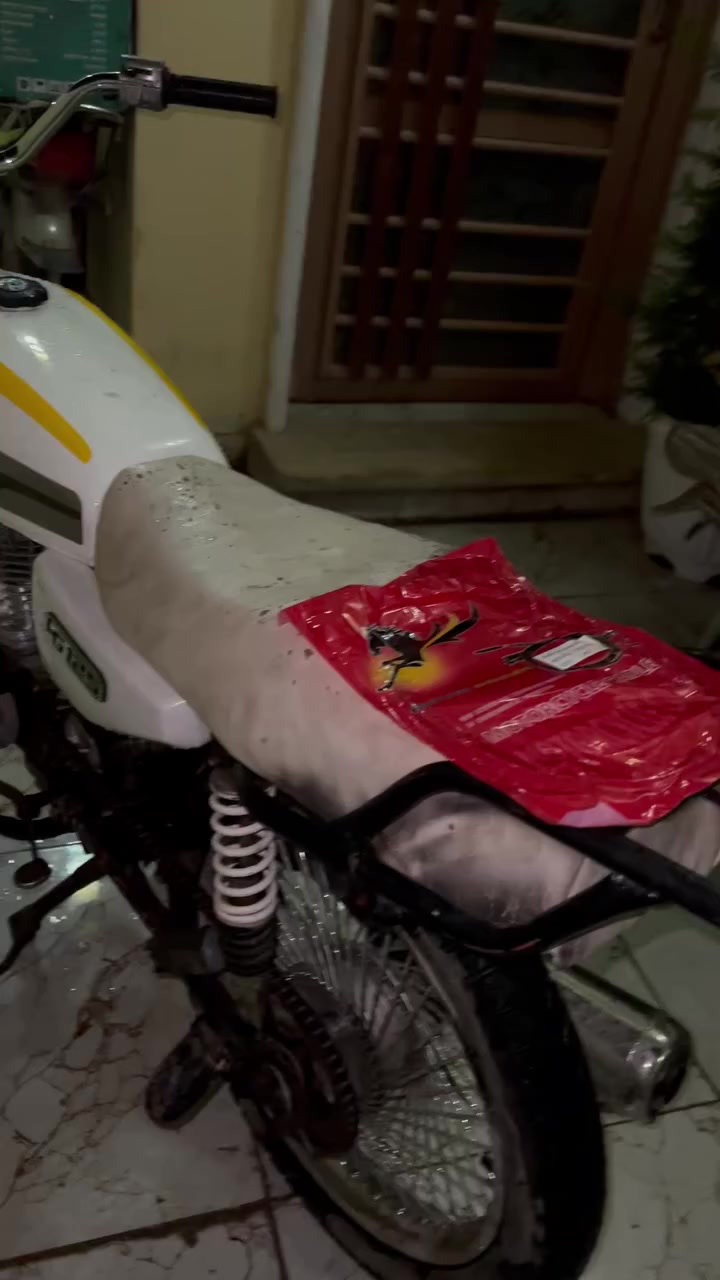 دراجهً أربعه كير كلك كلك 
مفتوحه قبل شوفت عينك اروح بيها للشغل وارجع 
مكاني نجف 200  وبيها مجال حك الجيع ًًً

***********
