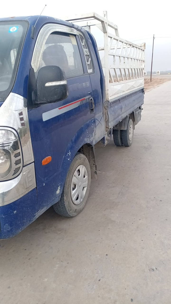 سلام عليكم كيه حمل للبيع موديل 2016 سياره مكفَوله من ضربه وصبغ وشاصي وكهربايات كله شغاله سياره حلوه وناعمه مسكر سبعه كير ومكينه خير من الله ومشروع وطني سنويه لل 2028 سعر 115 // *********** ///*********** // وشراي بي خير ويدلل
