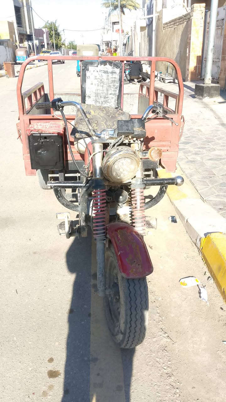 سلام عليكم ستوتا البيع رقم سود العنوان كوت جاهزه عوزهاا ترتيبات بسيطة مكينه خير من الله ***********سنويه موجوده عند صاحبهاا يطلب عليهاا 150 تريد بيعلك كوم حديد او تريد نسويه ماعندي اي شكالل ذا وي سنويه 800قفلهاا وذاا كوم حديد يعني كلك ننتفهام عليه وع سعر واني خادم
