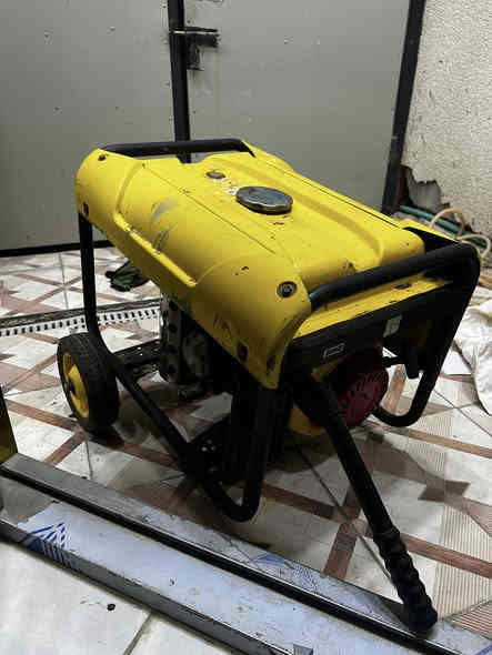 مولده للبيع شغاله وكلشي مابيها سلف شغال حبل مابي شي صوتها مابي خلل السعر 170 وبي مجال بسيط نقصهاا فقط واشر كابريتر وحتى الكابريتر جديد *********** كربلاء
