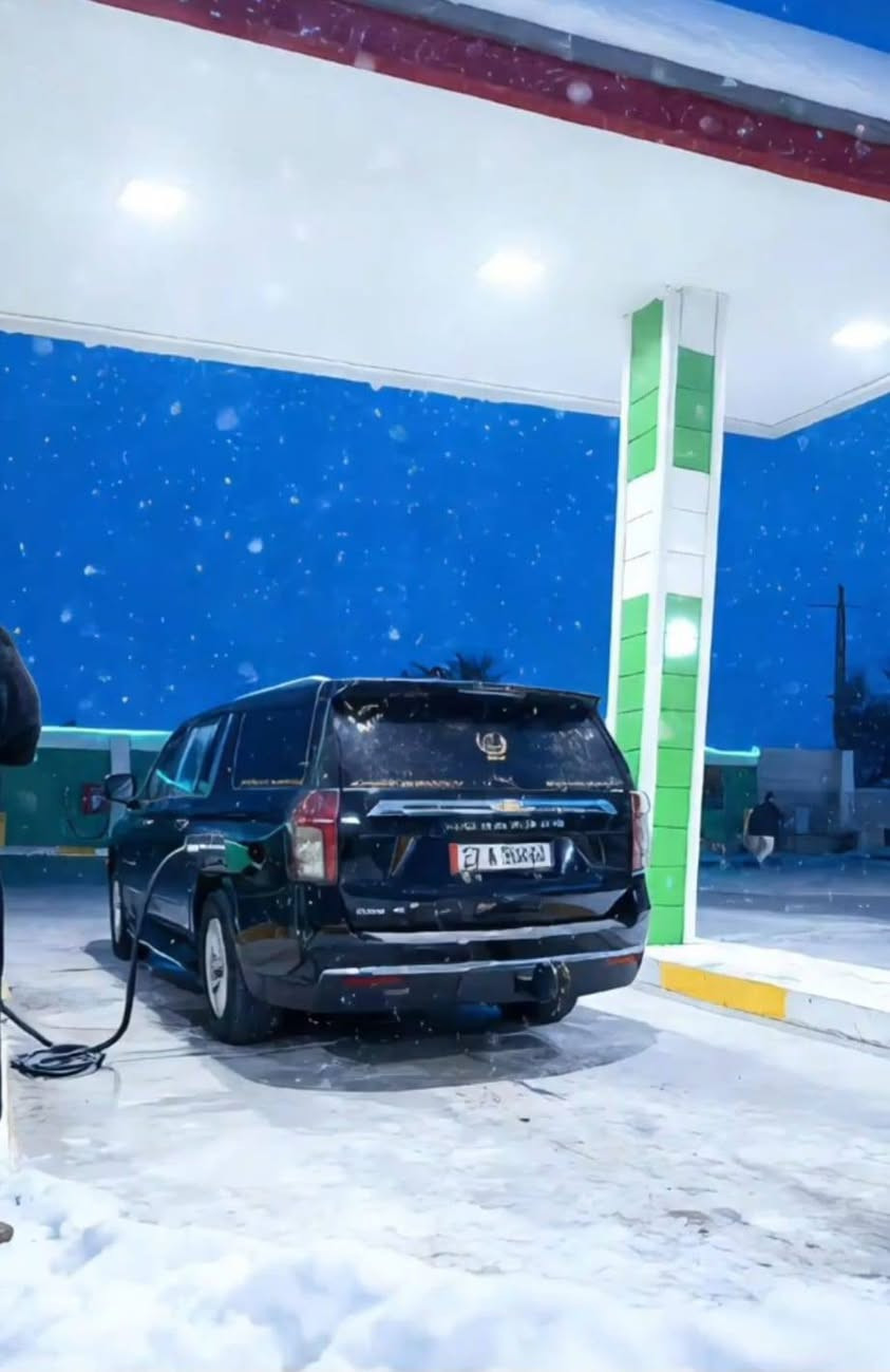 ✨ خط نقل دولي – رحلات مريحة وآمنة
نعلن عن توفر خدمة نقل دولية ومحلية عبر أحدث الحافلات المجهزة، مع التزامنا بالراحة والأمان طوال الرحلة.  

🌍 الوجهات المتوفرة:
- سوريا  
- الأردن  
- السعودية  
- أربيل  
- بغداد  

🎯 مميزات خدمتنا:
- رحلات ذهابًا وإيابًا بشكل منتظم.  
- أسعار مناسبة للجميع 💰.  
- التزام بالمواعيد ودقة في الانطلاق والوصول.  
- حافلات حديثة ومكيفة لضمان الراحة.  
- فريق عمل محترف لخدمتكم طوال الطريق.  

📞 للحجز والاستفسار:
- عمر العكيلي: ***********  
- عبدالقادر: ***********  
-
