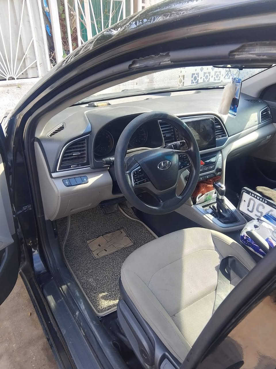 سلام عليكم للبيع النترا امريكي موديل 2017 رقم بغداد بسمي تحويل ثاني يوم  مكينه وكير  مكفولات سونار مرفوع بل صور سعر 105وبيه مجال رقم الهاتف ***********
