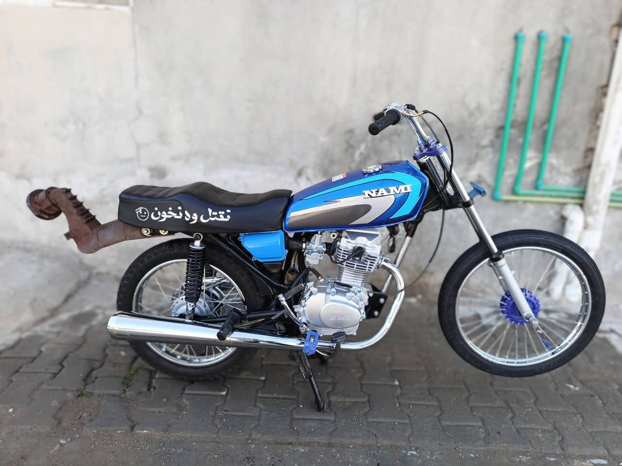 مكان ..شاميه..أصولي شاصي 19 وكيل ربيعي تعمير جديد محرك صاله سبوع شاده شلامجه سعر 950بيه مجال اتصال ***********
