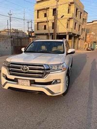 لاندكروز GXR V6 • ٢٠١٧ • رقم بغداد