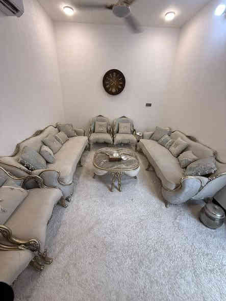 🏠 / دار للبيع مساحه 100م طابو زراعي سند 25

                 واجهه 5م / نزال 20 م 

🧱 بناء حديث درجه أولى/

                   

الطابق الاول/ مطبخ . أستقبال . غرفه  . هول . مجمع . صحيات .  صحيات 

الطابق الثاني/ غرفتين.كلدور. مجمع صحيات 

🌏 الموقع / نادر الثانيه كراغول فرع سكلة صدام ع تبليط 

#السعر/خاص

للأستفسار أكثر مراجعة مكتب 
#مكتب_مسار_الهيبه للمقاولات العامه والتصاميم الهندسية 
***********
