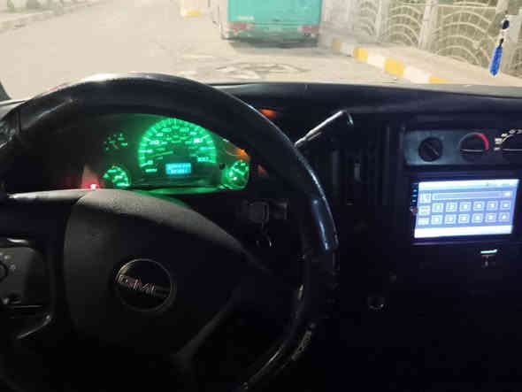 السلام عليكم ورحمة الله سفانا اكسبريس شوفرليت 14راكب 2007 جاهزه كير ومكينه واكسل رقم قادسيه بسمي 73وبيها مجال مراسله او اتصل ***********
