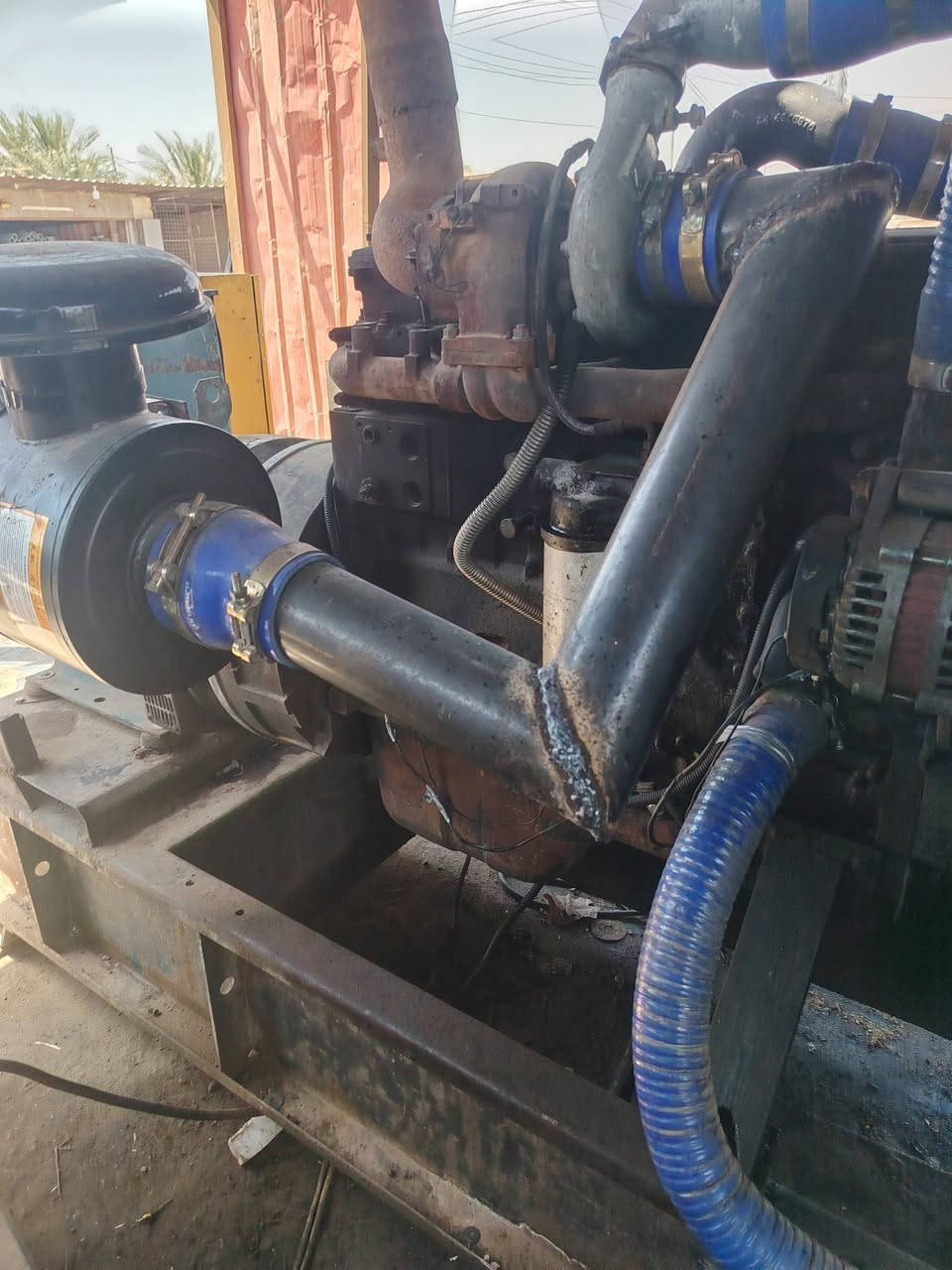 مولد كمنز ٢٤ ولف 200 kv للبيع محرك حاويه للاستفسار الاتصال على الرقم ***********
