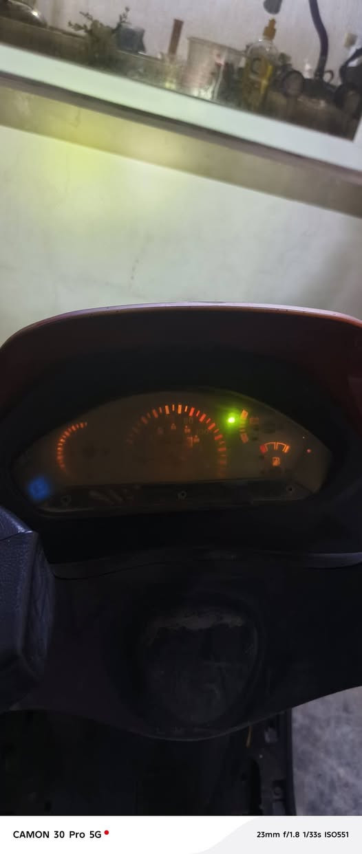 سلام عليكم مطور يوبن لبيع موديل ة2019 ابيع هيجي ميشتغل كهرباء كل شغل سلف هم بس ميشتغل سعر 100الف قفل بدون معمل رقم ***********
