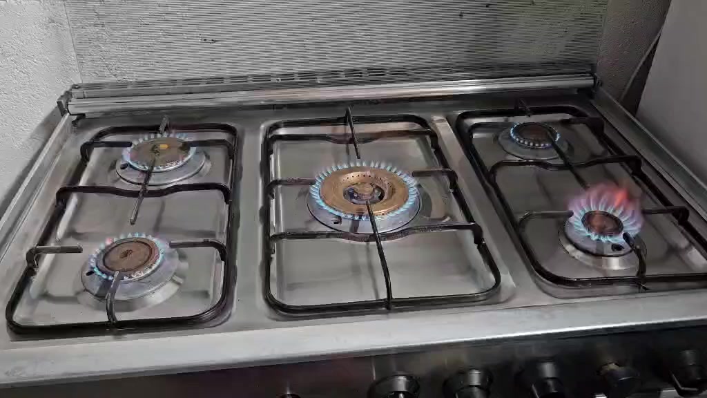 ئەم تەباخ بۆ فرۆشتن لە کەلار نرخی 60هەزار معمەلە


**إذا كنت صاحب هذا الإعلان وتريد حذفه لأي سبب، رجاءا أرسل رسالة إلى الدعم الفني**