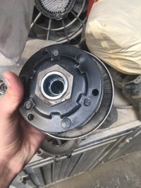 كلج خلفي • فحل • جيتي ار