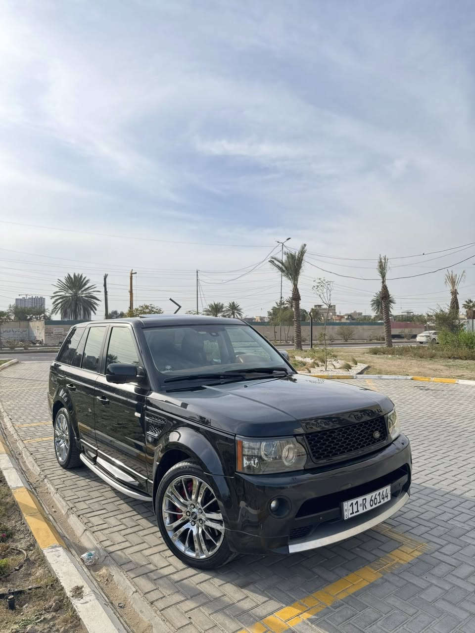 السلام عليكم
للبيع او مراوس حسب القناعه 
رانج روفر ٢٠١٣ اسبورت 
خليجي وكاله سردار 
مكفوله من الضربه وتبديل والحادث 
بيه فقط فتح جنطه بدون تبديل او ضربه 
محرك ٨ سبور 
ماشيه ١٣٨ كيلو 
فول مواصفات  الخير 
خمس بصمات 
بصمه تشغيل 
اربع بوب بصمه 
جنطه كهربائيه 
مري كهربائيه
اشاير جانبي بلباب 
قطعتين تبريد 
خمس كامرات محيطيه 
استرين كهرباء 
خزن ميموري كشنات 
ثلاجه 
وضعيات قياده متعدده 
افجوج ابرمبو 
شاشه جبيره 
فتحه سقف 
حساسات خلفيه 
حساسات امامي 
دمام صوت 
فول تحكمات استيرن 
شفتات استرين 
جكات تصعد وتنزل 
دواخل لونين 
كشنات جلد 
كشنات كهربائي 
ويل كروم 
السياره بيه موصفات كلش هواي 
جاهزه فضل الله من كلشي 
السعر ١٥٥ وبيه مجال بسيط 
***********
مكاني بغداد حي الجهاد حي الحسين
