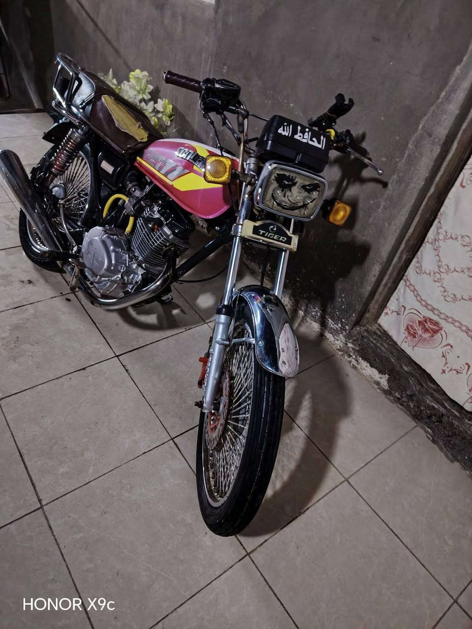 سلام عليكم شباب دراجه سونك من شركه تايرك موديل 23 أوراق سكنر دراجه نضيفه شوفت عينك الاستفسار او سعر  ع رقم ***********
