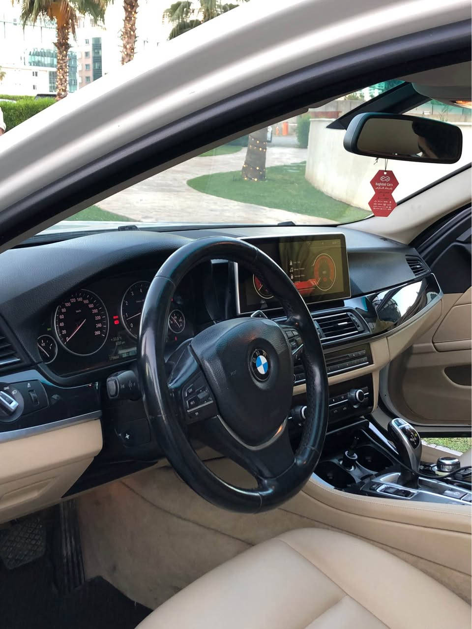 ‎سلام عليكم   
‎‏BMW F10 528i :    للبيع او مراوس

BMW 2014 وارد خليجي صفر شركة العروش (BMW)اربيل
‎بدون صبغ   كلها بلاد شركه محرك 528 4سلندر تيربو
‎ فقط ٣ اماكن كد شبر pdr
‎مواصفات
‎-بصمه
‎-سلايت /لايتات متحرك و ليد امامي و خلفي ،ادبتف / مرايه داخليه +الجانبيه  شفط / شفتات ستيرن +تحكمات ستيرن  اوتو هولد

‎٥ بردات بلاديه و برده متحكم كهربائي↕️ 
‎حساسات اماميه و خلفيه و كامره ٣٦٠ درجه و باركينك  و ٤ وضعيه قياده

Eco pro / اقتصاديه جداً
‎نضام القياده
comfort / Sport / Sport +

‎اناره ترحيب خارجيه و عليها شاشه لمس اصليه BMW  و بعد بيها مواصفات مذاكرها سياره جديده ماشيه 175 الف 

‎سياره رقم اربيل ب اسمي  هزه و فحص و سنويه و رقم كلها جديد  حداديه 100% سيرفس كامل مسوي 

‎سياره ب اسمي  رقم و هزه كلها جديد تحويل ثاني يوم     ***********
‎ مكان سياره اربيل السعر 185
‎‏ أربيل, العراق
