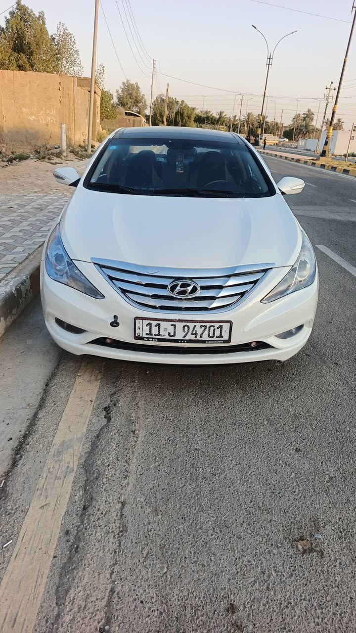 موديل 11 خليجيه رقم بغداد تحويل ثاني يوم سياره بيها ست قطع صبغ ابيع حزام السياره فول مواصفاتبني راما بصمه مكينه 2400 خليجيه السعر 105 وبيها مجال المكان كربلاء طويريج***********
