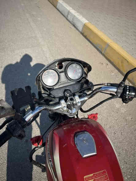 سلام عليكم دراجه بوكسر 
محرك بيام 
دراجه حلوه ما نقصها 
شي 
كلها شغاله 
مابيه اي عيب 
موديل 2020
السعر 550
***********
