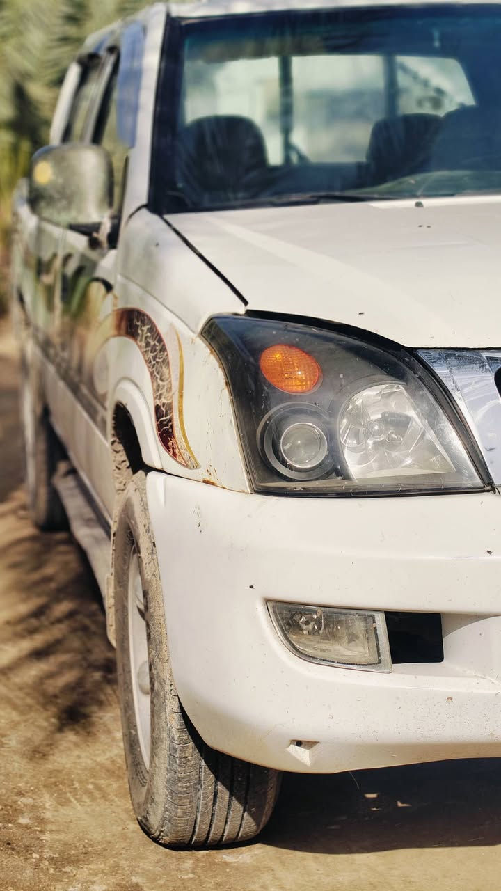 سلام عليكم سيارة للبيع سنويه موجوده بس رعيه  ماندله ابيع هل موجود التفصيل البقيه اتصال ع هاذه الرقم
‏‪0776 367 0012‬‏
