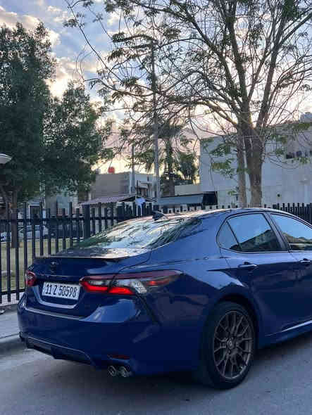 تيوتا كامري موديل 2023 رقم بغداد الدولي باسمي سنوية وهزة جديدة مواصفات الكامري المعروفة مكينة 2500 بانزين 
✅5 ويل كب TRD اصلي 
✅ كشن كهرباء 
✅ رادارات امامي جانبي خلفي 
✅ كامرة دوارة 
✅ تحديد مسار 
✅ كشنات جلد ومخمل بلادي 
✅ تبريد شاشة بيانو 
✅ تحديد مسار 
✅ 3 انظمة قيادة ( سبورت - ايكو - نورمال )

السيارة جديدة عليها ادامة كاملة ماشية 56 الف مايل استخدام شخصي بيها 3 قطع صبغ 

السعر 195 وبيها مجال 
العنوان  بغداد المنصور 
هاتف ***********
