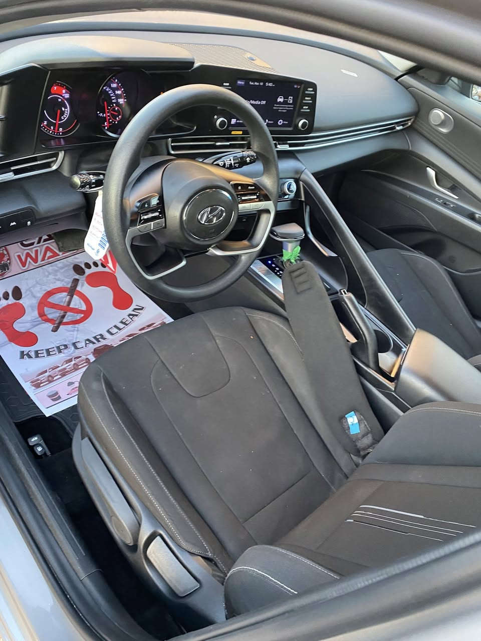 سلام عليكم النترا موديل 2023 نص فول
المواصفات تشغيل عن بعد مكينه 2000 دوش سياره حادثه 3 قطع بجم شطح ماشيه 9000 شواصي مكفولات وبيه تعمير بدايه اللغد جداً بسيط بلبدايه 
الرقم ***********
