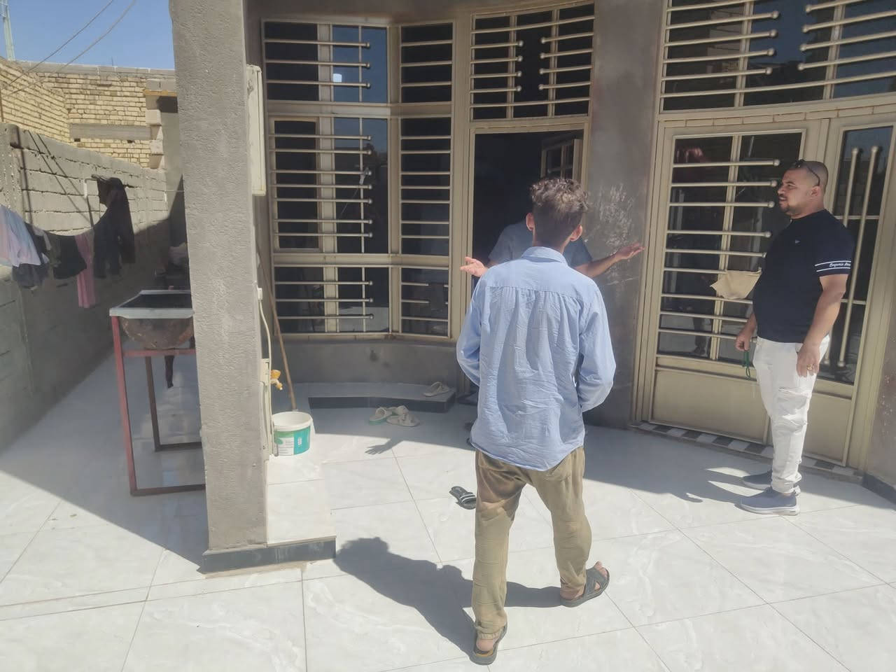 بيت للبيع زراعيه  
مساحه 200 ركن عل شارعين  مع قطعه مقدمه ١٠٠متر

عنوان سوق الشيوخ   دجيل

سعر ٦٧وبيه مجال للشراي 

لاستفسار والتواصل خاص او على الارقام لتالي *********** او ***********

نستقبل كافه العروض الطابو والزراعي بيع وشراء في جميع مناطق سوك الشيوخ في مكتب حجي خير الله
