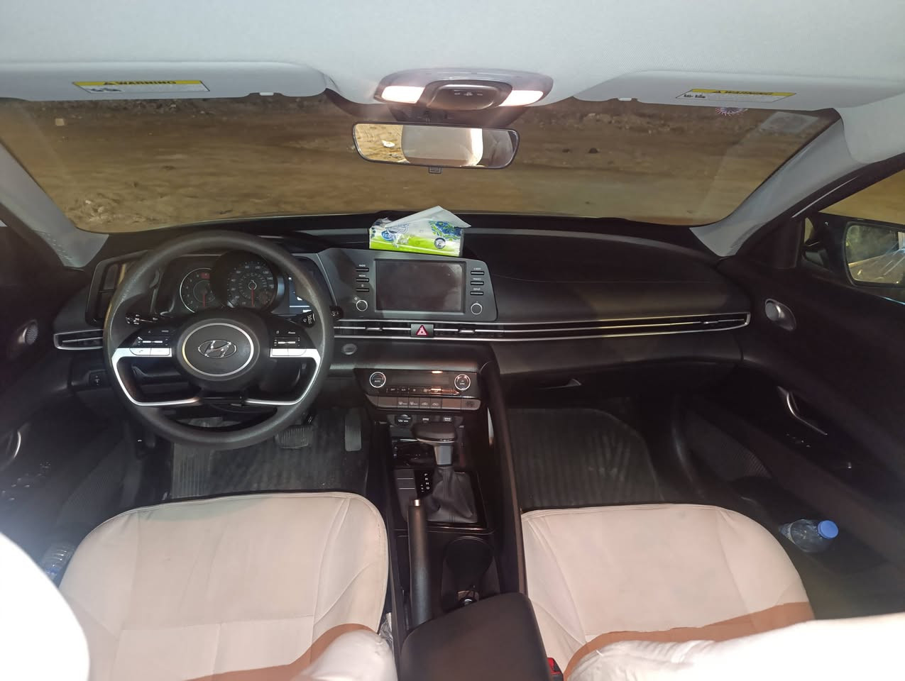 السلام عليكم النترا موديل 23 وارد امريكا بدون حادث فقط سرقه دعاميات ومرايات جانبيه ويدات باب مواصفات بصمه ابواب بصمه تشغيل رادار توقف ذاتي سياقه ذاتيه مثبت سرعه هواي بيهه مواصفات رقم بصره بسمي السعر 178  رقم الهاتف ***********
