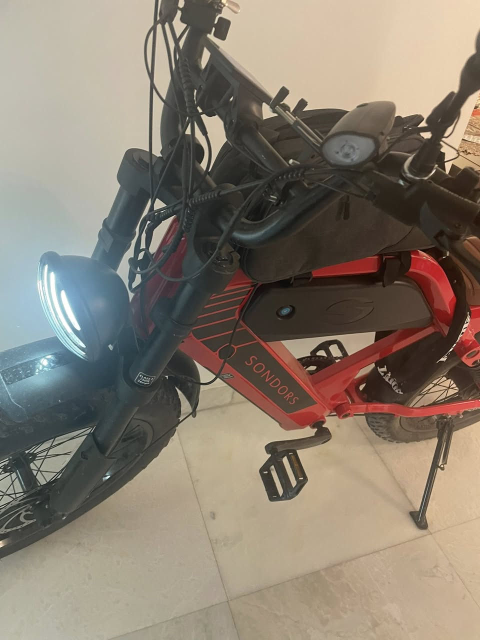 واحد عراق السعر مليووون ونص الدراجة فول وجديدة جملغات بريكات كير ساندروس فووول ماكو وبسوك ولا وحدة امريكي حقيقي


**إذا كنت صاحب هذا الإعلان وتريد حذفه لأي سبب، رجاءا أرسل رسالة إلى الدعم الفني**