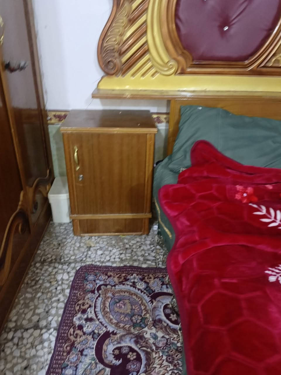 السلام عليكم غرفة نوم للبيع 
فصال عراقي نجفي 
ملحق طابقين نضيفة كلش


**إذا كنت صاحب هذا الإعلان وتريد حذفه لأي سبب، رجاءا أرسل رسالة إلى الدعم الفني**