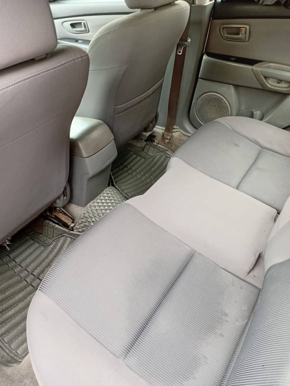 السلام وعليكم
مازدا وارد امريكي ٢٠٠٧ 

لون سلفر  

رقم بغداد 

بغداد الدوره المهديه الثانيه 

مكلف بالنشر  السعر ٦٠ ورقه وبي مجال 

***********  رقم صاحب السياره واتس اب بي
