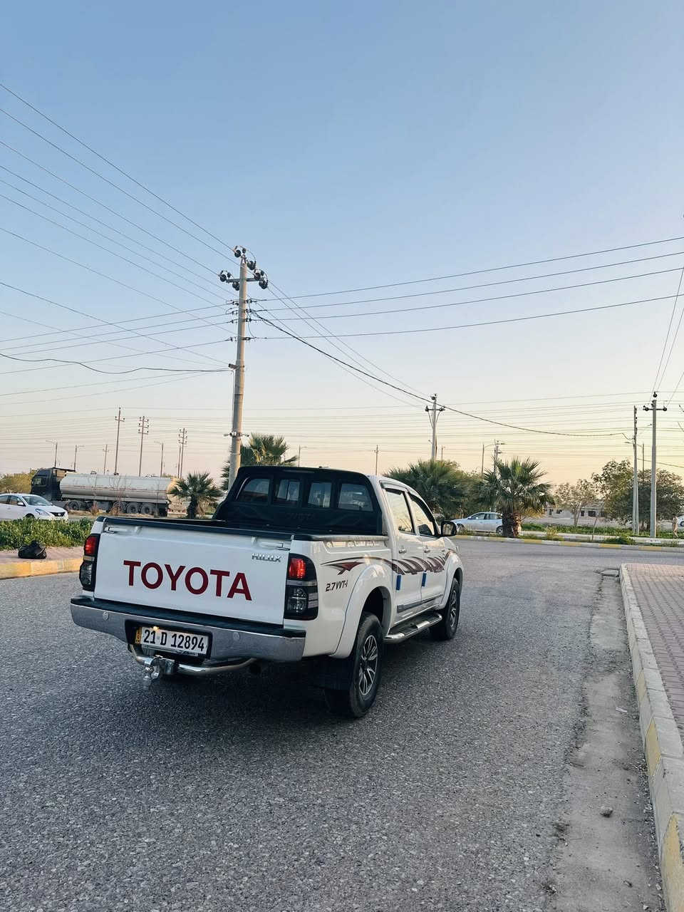 بيكم هايلوكس 2014 للبيع ام البطل
كير اوتماتيك 

السونار بل المنشور 

محرك ممفتوحً  على شركه 

ماشيه 102. الف حقيقي 

رقم سلمانيه سنويه هزه كله جديد بسمي

السعر 245بيه مجال بسيط 

مكان السياره السلمانيه كلار 

رقم ***********
