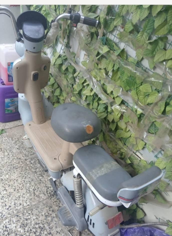 السلام عليكم دراجه شحن حجم ١٢ السعر ٢٠٠ للأستفسار ***********
