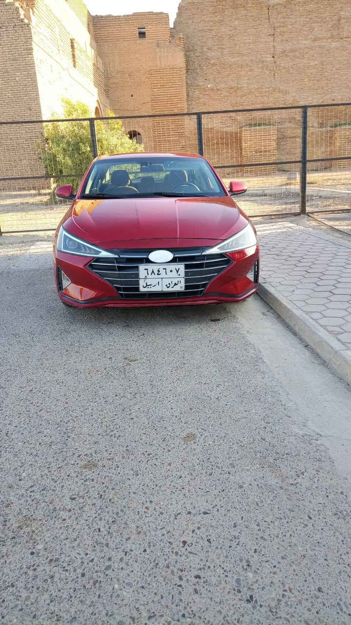 سلام عليكم ورحمة الله  للبيع الانتره وارد امريكي 2020 تحويل مباشر  بيها جاملغ امايمي مبدل + بارد اليمن بنيد صبغ  بارد __
بيهة سونار موجود  بلمنشور 
ماشيه 88 مايل  KM 125ـــــــــ مكان  بغداد بسمايه رقم 
***********
