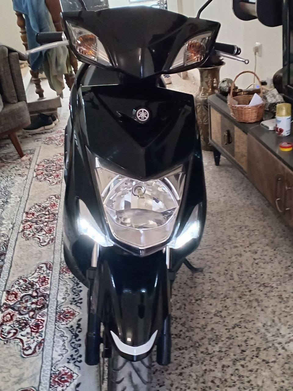 دراجة سكنس ياباني  لد حديث للبيع نوزل خطين ستان كهرباء 4 صمامات محرك 125 cc سرعة 140km الدراجة  جديدة رمبة السعر 13 مستخدمهة فقط شهر


**إذا كنت صاحب هذا الإعلان وتريد حذفه لأي سبب، رجاءا أرسل رسالة إلى الدعم الفني**