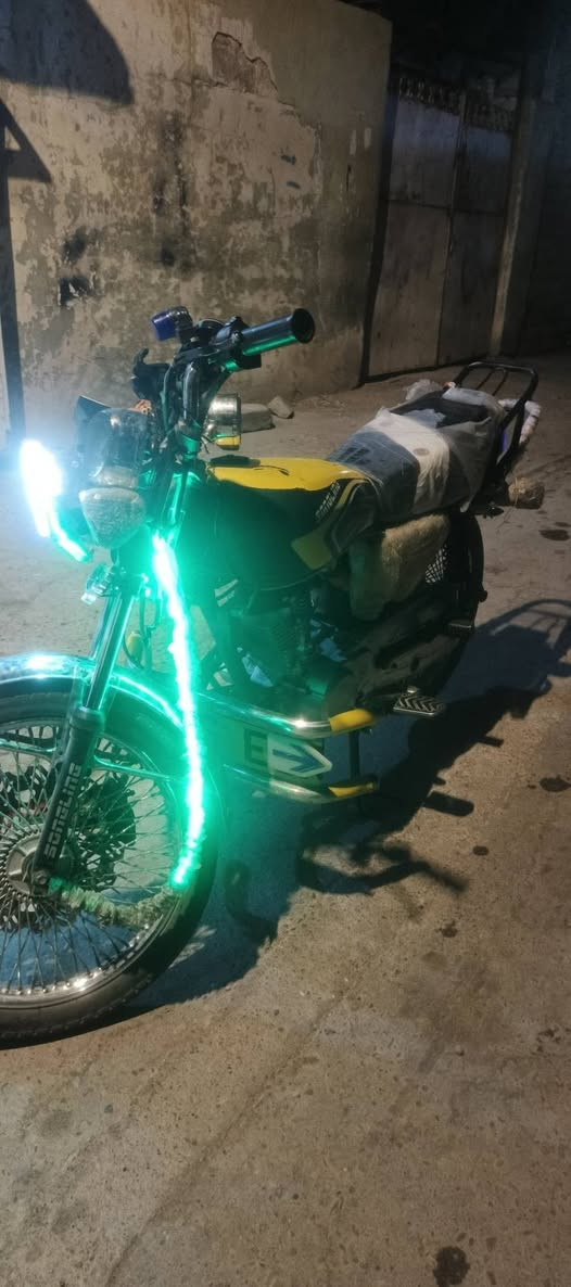 السلام عليكم دراجه تايكر للبيع او مراوس موديل 26 مبدله فقط ولفات 01 السعر 675 وبيها مجال مكينه خرسه وكلشي شغال بيها مكاني ديالى خالص هبهب رقمي للتصال ***********
