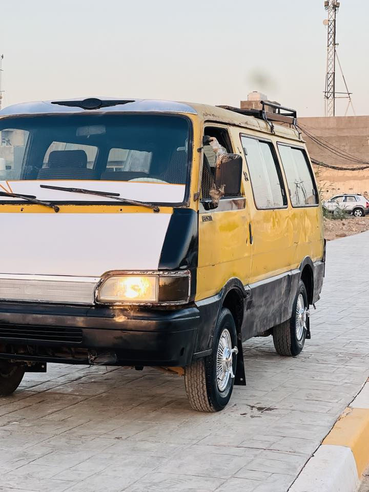 سلام عليكم للبيع كيا بستا موديل 1994 رقم بغداد الماني سنويه 2028 مشروع وطني مصفره تحويل او وكاله مكينه كير اكسن جدد تخم تاير صدر نضيف شواصي نضاف مكان ديالى سعر 28 وبيه مجال للستفسار اتصل ***********
