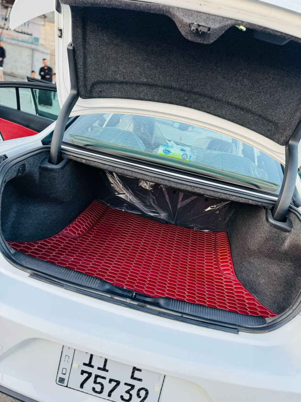 سلام عليكم جارجر خليجي موديل 2021 جي تي خليجي مكفوله كفاله عامه السياره جديده رقم بغداد حره بأسمي ماشيه 45  السعر 305 وبيها مجال اتصال ***********
