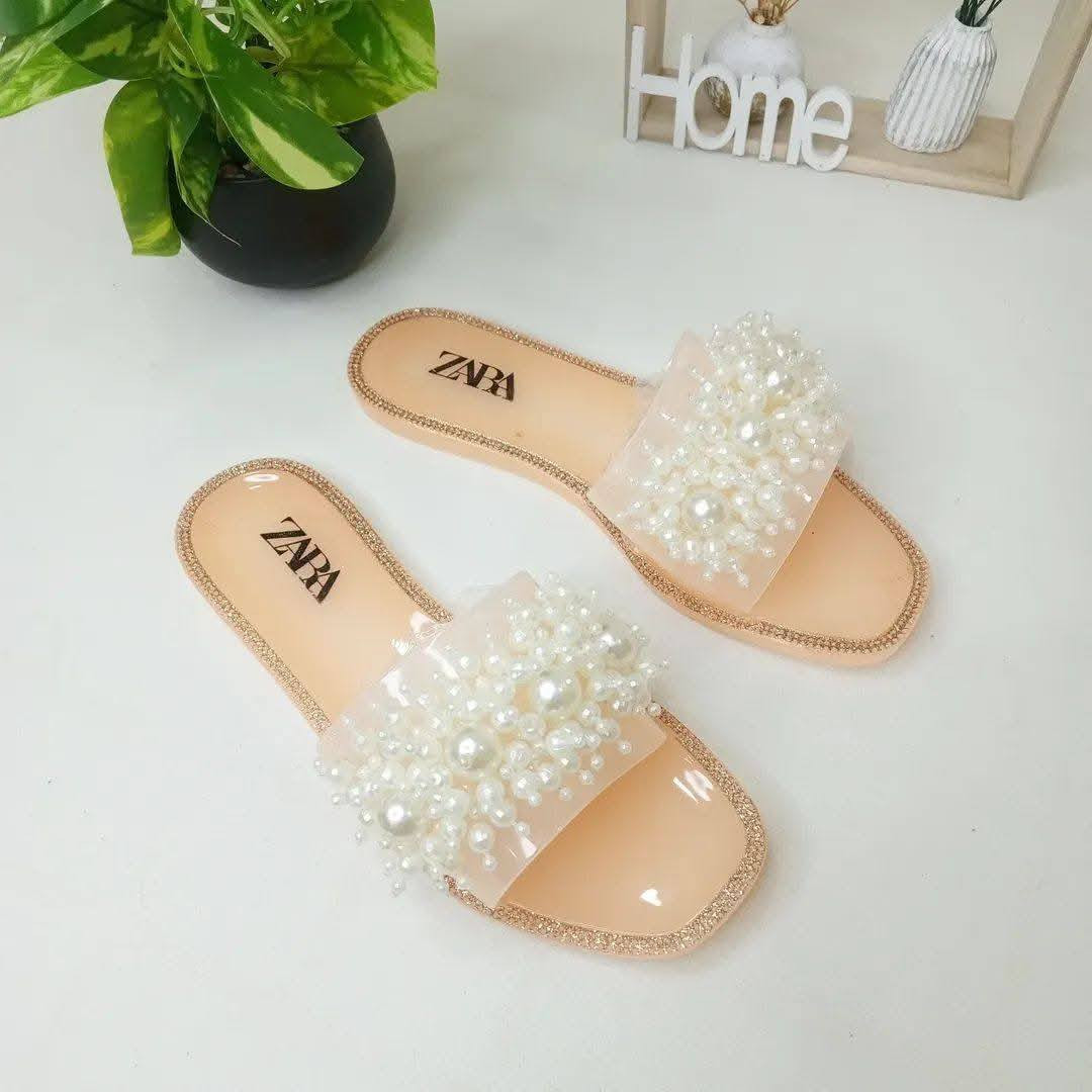 مساء الخير زبائنا الكرام الطيبين
توفر سليبر شفاف قياس ٣٧-٤١
السعر ٧ الاف للحجز مراسله الصفحه
او واتساب ***********
توصيل جميع محافظات العراق ٣ الاف
توصيل بسمايه الف دينار فقططط
