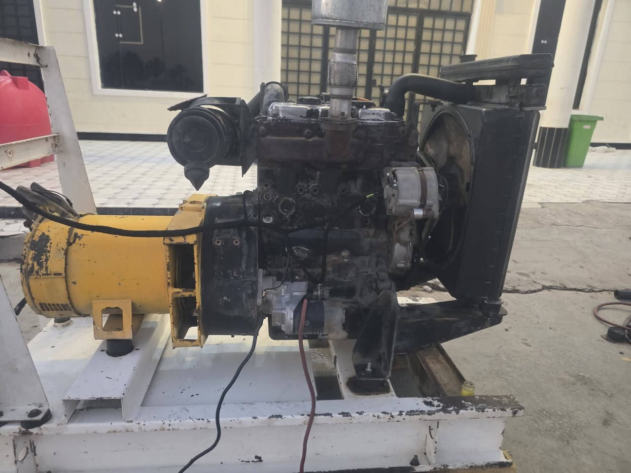 السلام عليكم
مولد بيركنز 30 kv
3بستم  بدون تبخير 
مكانها بالحله 
السعر 24 ورقه 
***********
