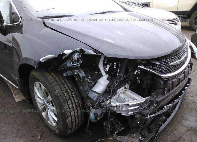 السلام عليكم باسفيكا 2017 سياره مفلوله للاخير بدون فتحه بيه تبديل قطع بلادي وبيه صبغ ابيع حزام ماشيه 130 
 نواقصه دبلات امامي + شريط ستيرن + جراد جاملغ السكن 
السعر 150$ وبيه مجال مكان السياره بغداد  شارع فلسيطن
 +964 771 431 2603
