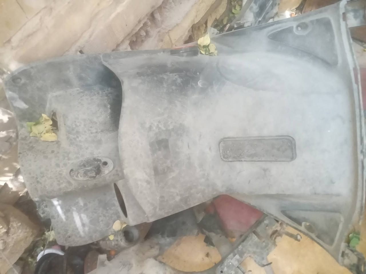 السلام عليكم غراض تفصيخ جي٤ للبيع بأسعار مناسبه جدا
ستانه نص٧الف
ستانه جانبيه٥الف
دبل خلفي٥الف
دبلات اماميه٨الف
بيت باتري٥الف
سوادات١٠الف
تانكي ٧الف
ويل امامي٨الف
بك لايت٨الف 
رجاءا الاسعار ثابته للتواصل***********
