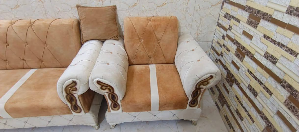 السلام عليكم من رخصة الادمن تخم مستعمل للبيع مكاني الأمين الثانية السعر 350 بي مجال قليل رقمي ***********
