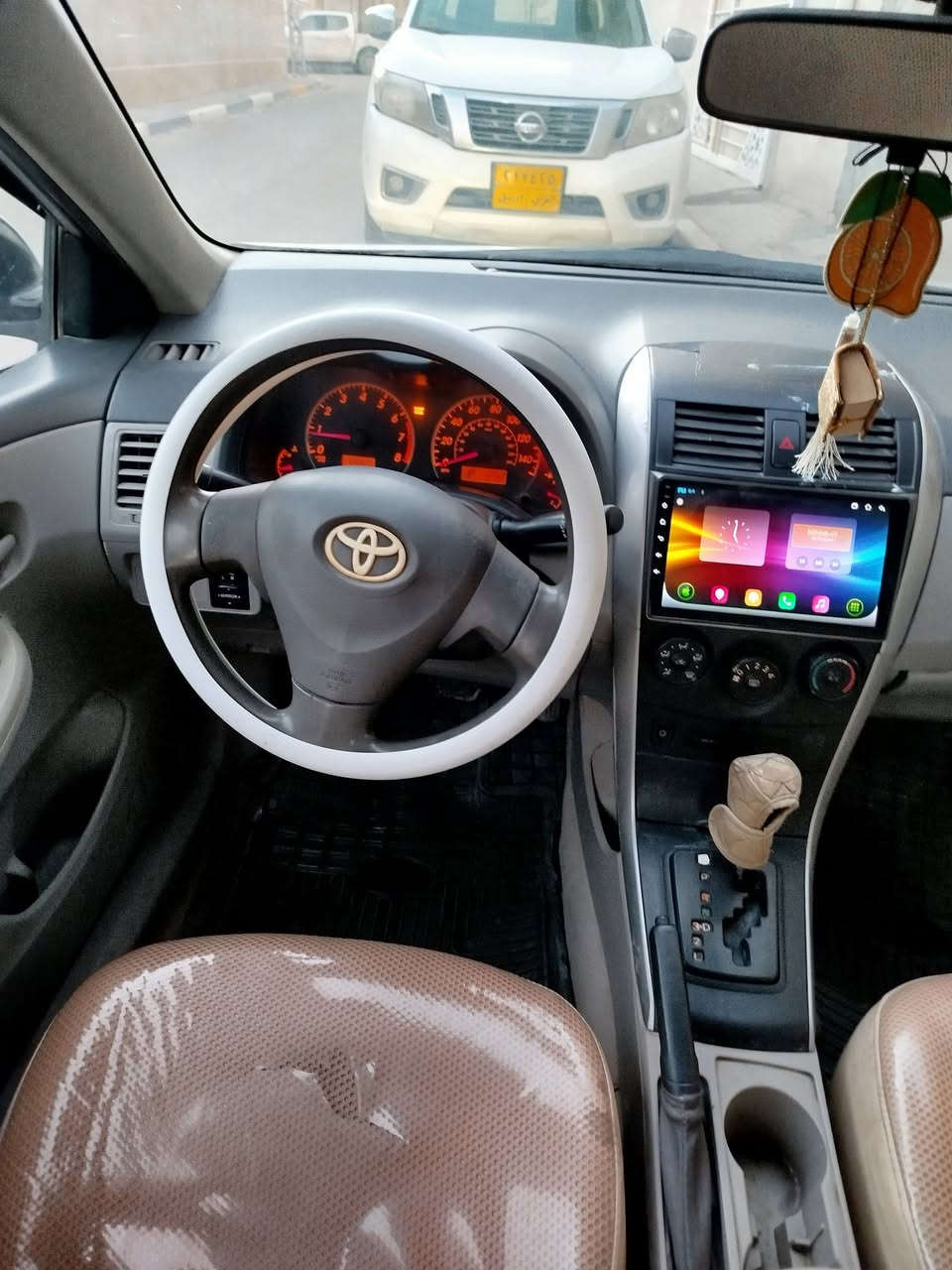 السلام عليكم
سياره كورلا 2009 وارد امريكي ضربه جاملغ السايق لايت زينون لون سلفري بيها جراد 
كير ومكينه 2000  راعيها يريد تحويل
السعر 90 وبيها مجال مكان السياره
البصره الزبير الريسز  
***********
غير متواجد على النت
