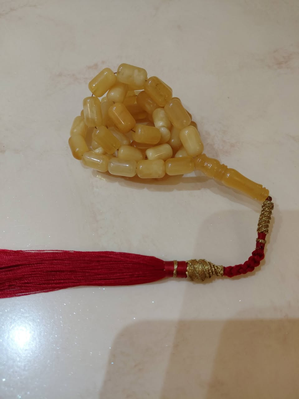 السلام عليكم شباب مسباح كهرب بلطيقي حر طبيعي المسباح ماخذ لون وبالحقيقة بعد احلا اخذته من مزاد سامر البابلي مع كارت ضمان الوزن 35 غرام ونص عنواني بغداد الدوره ابو دشير رقمي ***********
