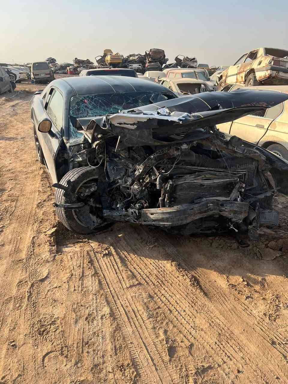 السلام عليكم سياره جالنجر 2017رقم بغداد ابيع على حادثه للاستفسار على هذا الرقم *********** مكان السياره بغداد الامين الثانية تواجد صاحب السياره على الرقم فقط
