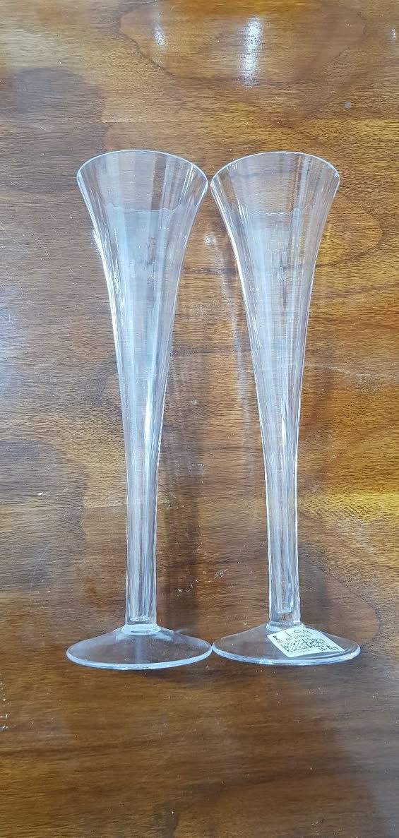 سيت بالة خالي من اي ظرر كرستال فازتين كؤوس حسب قياس 25 سعرهن 15


**إذا كنت صاحب هذا الإعلان وتريد حذفه لأي سبب، رجاءا أرسل رسالة إلى الدعم الفني**