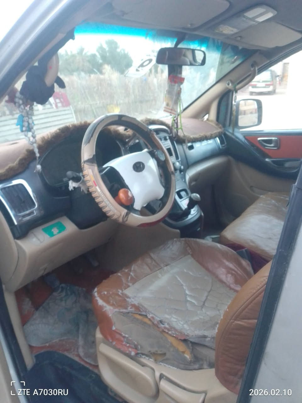 ستاركس 2008سياره مصفره سنويه 27تحويل ثاني يوم مكان ناصريه  سعر107بيه مجال***********
