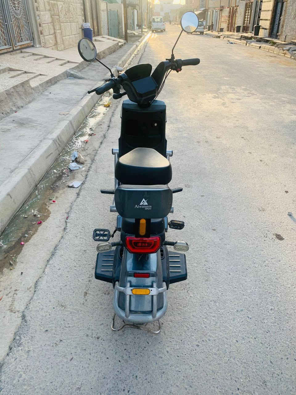 سلام عليكم ماطور شحن للبيع مستعجل على فلوس ماطور نضافتو كدامك وشوفو نضافه فول ستخدام قليل  عنواني يارمجه الشرقيه الأولى ***********
