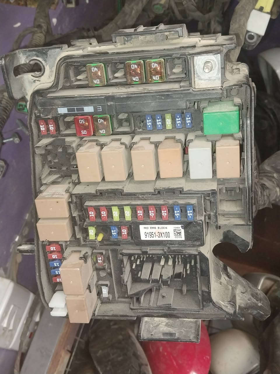 السلام عليكم خوان ضفاير وارد امريكي مهافي سنتافي النتره مضلع اوبتيما سوناته اكسنت فورتي + قاعده فيتبم جمله فقط واتساب ***********
