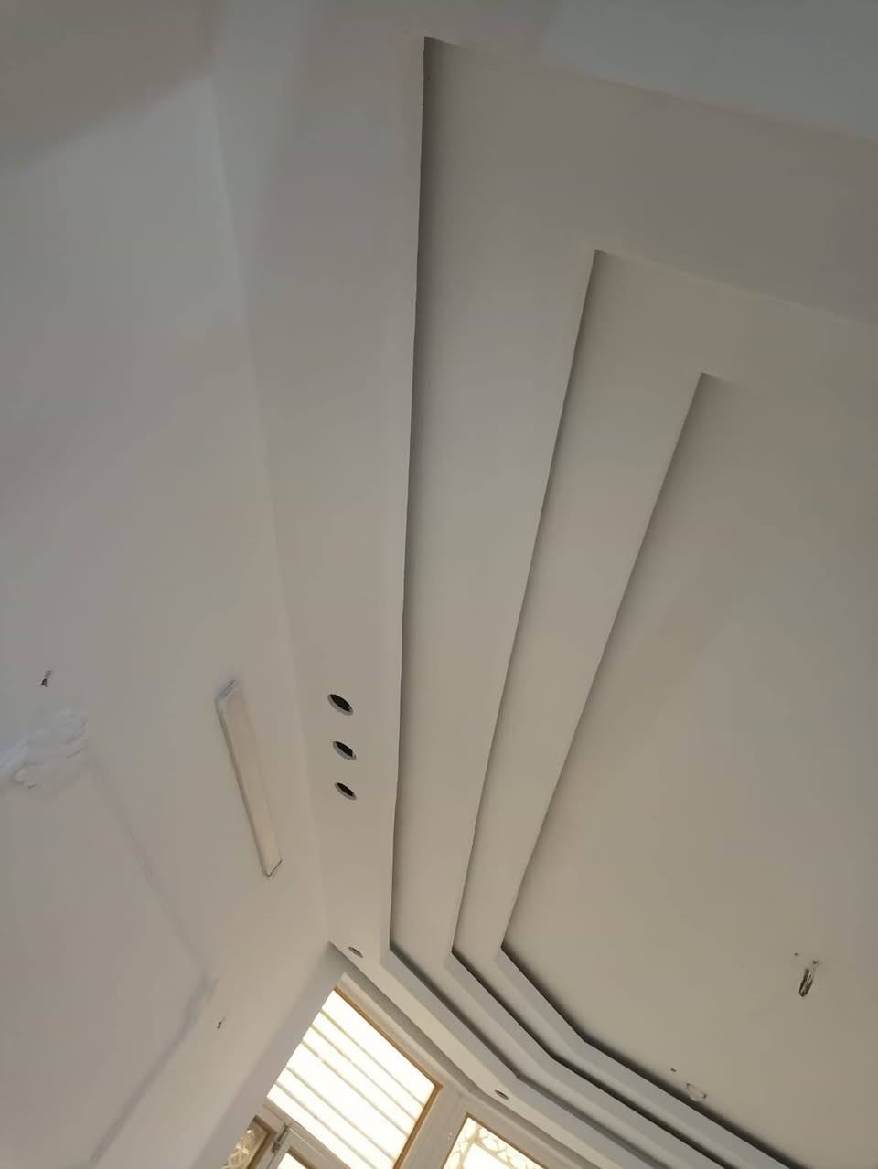 السلام عليكم ... جزء من اعمالي للديكورات والصبغ ***********
