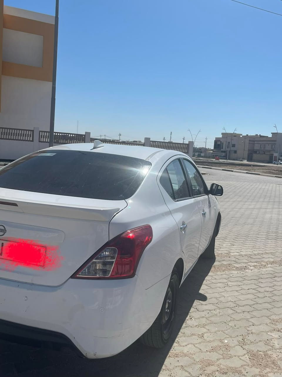 نيسان صني 2025 هندي 
رقم أربيل 
ماشية15الف
مكفوله من الضربه عدا الجاملغ الأمامي بي صبغ 
بدون دواخل وطخات بسيطه شوفة العين 
السعر 119 
مكاني بصره 
***********
